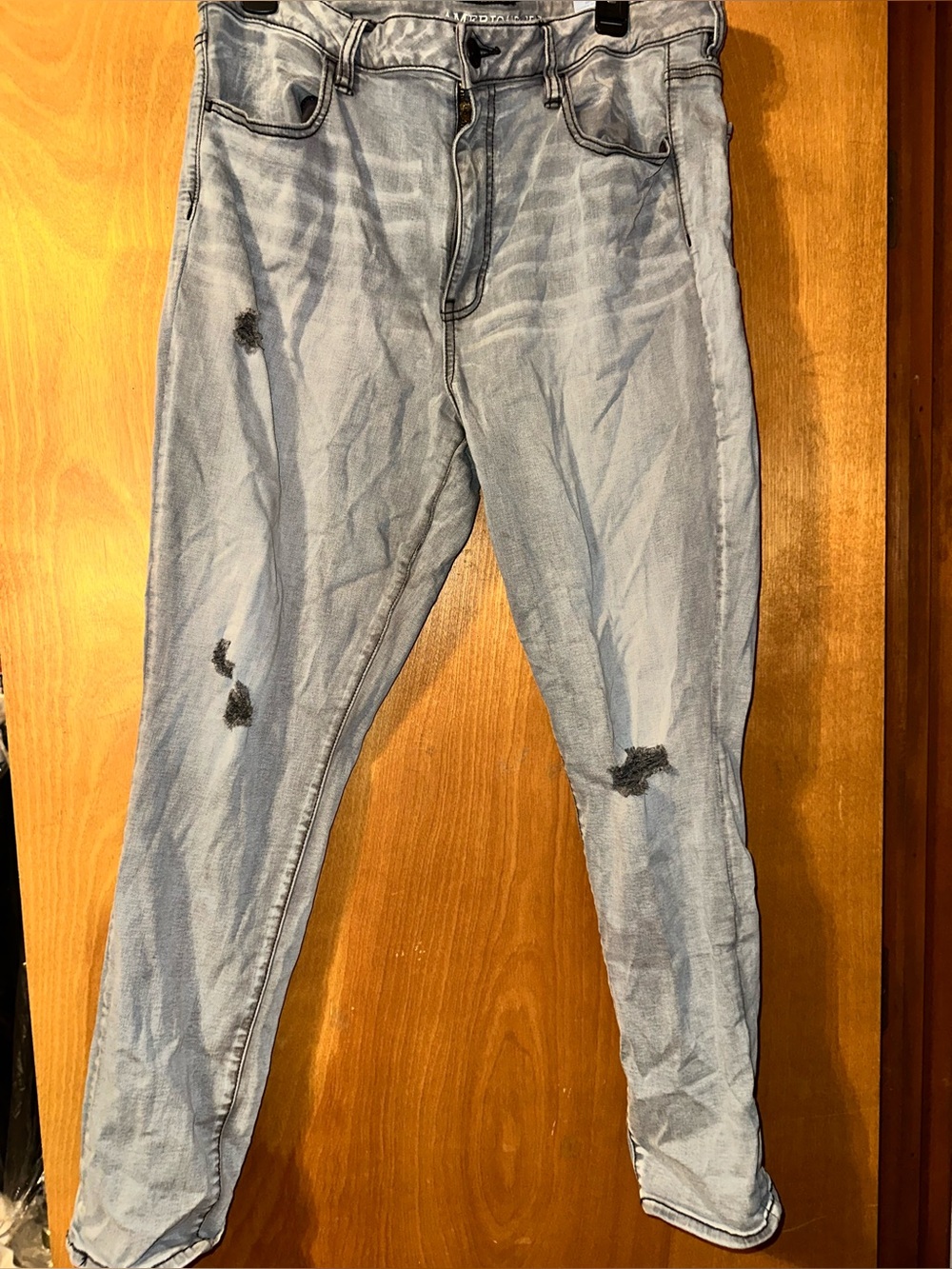 American Eagle Distressed Light Wash High Rise Jeggings